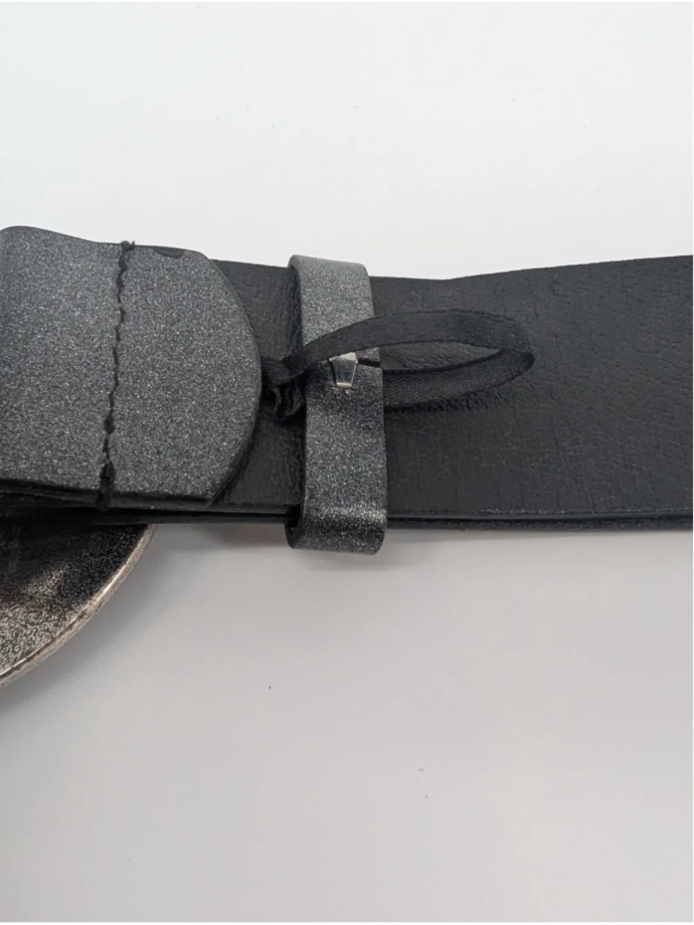 White House Black Market Belt M/L Black Rhinestone Medallion Buckle Wide Belt